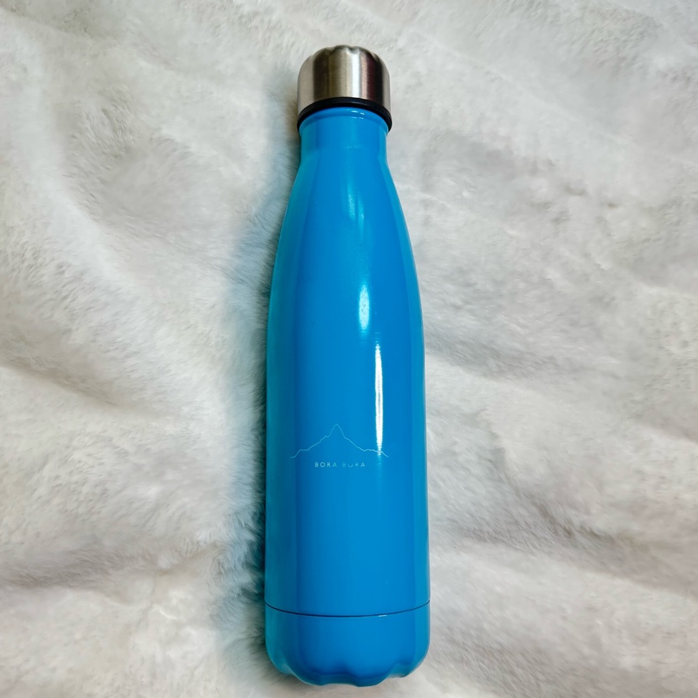 Reusable water bottle from IHC bora bora